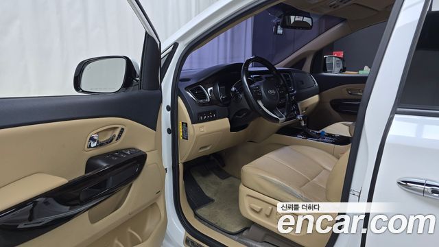 Kia Canival 2019 — photo 13