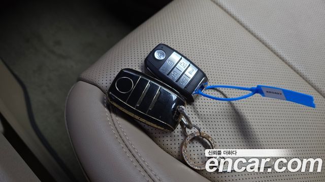 Kia Canival 2019 — photo 22