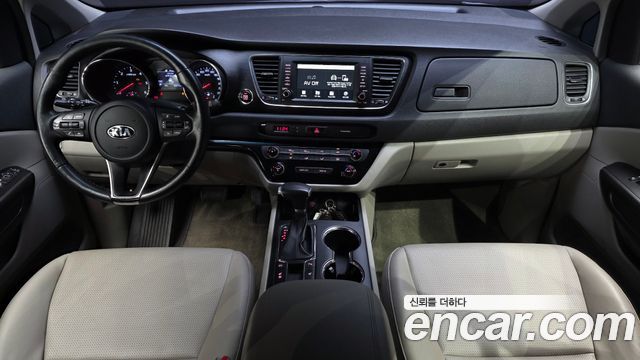 Kia Canival 2020 — photo 7