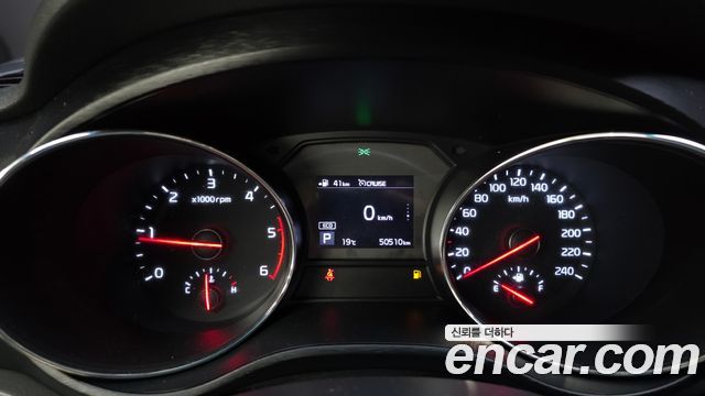 Kia Canival 2020 — photo 8