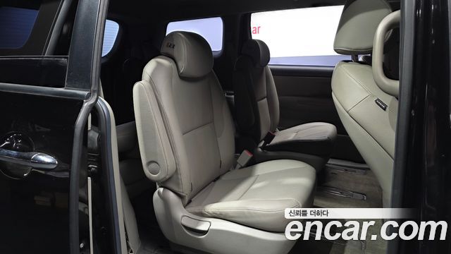Kia Canival 2020 — photo 12