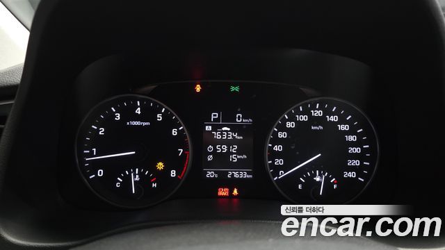 Hyundai AVANTE 2018 — photo 11