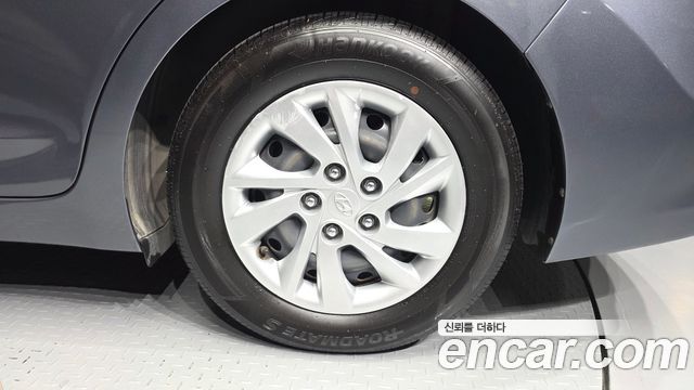 Hyundai AVANTE 2018 — photo 7