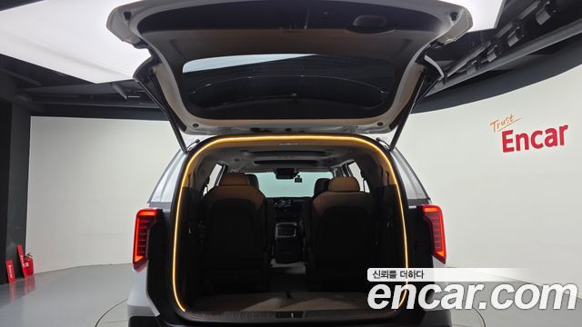Kia Canival 2024 — photo 25