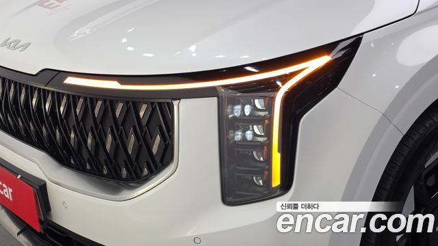 Kia Canival 2024 — photo 8