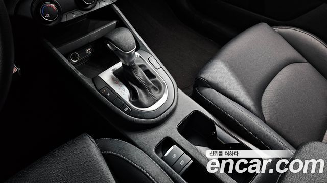 Kia K3 2023 — photo 12
