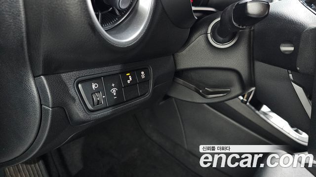 Kia K3 2023 — photo 19
