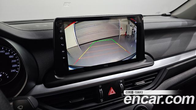 Kia K3 2023 — photo 23