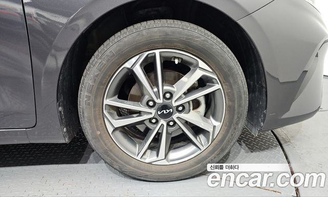Kia K3 2023 — photo 7