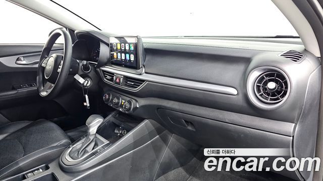 Kia K3 2023 — photo 27
