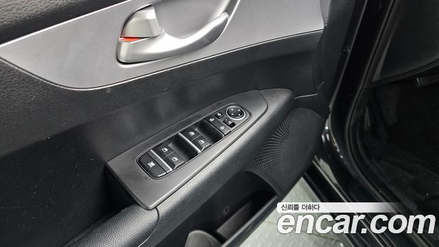 Kia K3 2023 — photo 28
