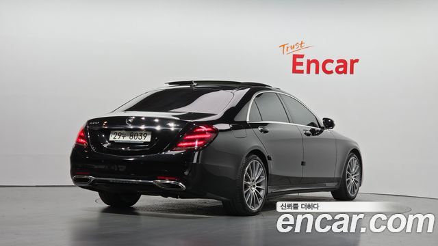 Mercedes-Benz S-Class 2018 — photo 2
