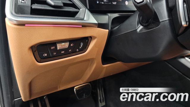 BMW 3-Series 2023 — photo 20