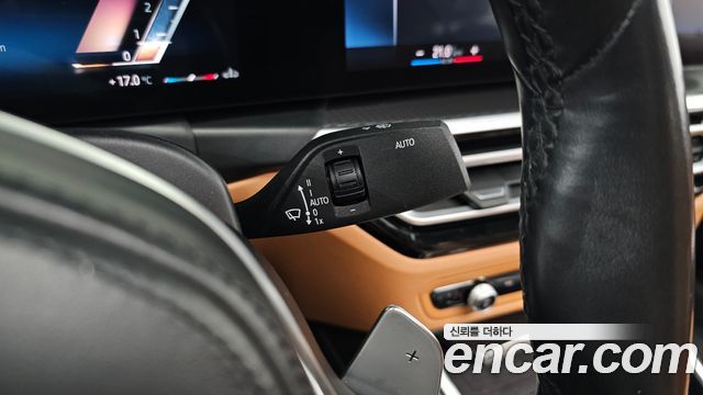 BMW 3-Series 2023 — photo 22