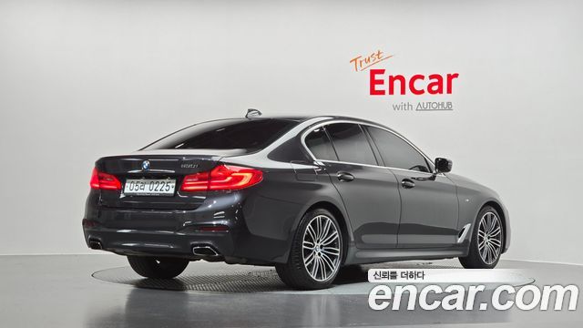 BMW 5-Series 2019 — photo 2