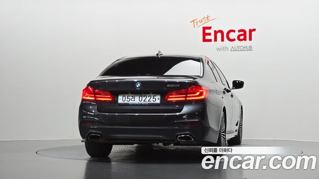 BMW 5-Series 2019 — photo 4