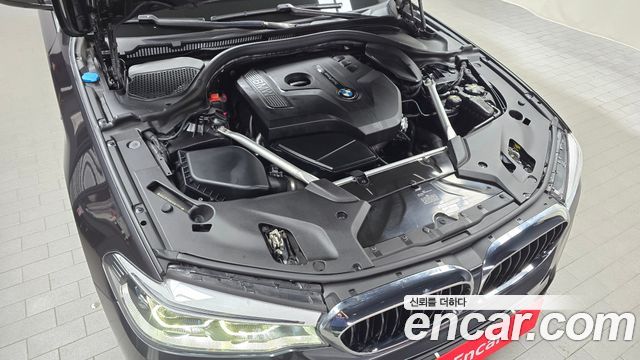 BMW 5-Series 2019 — photo 6