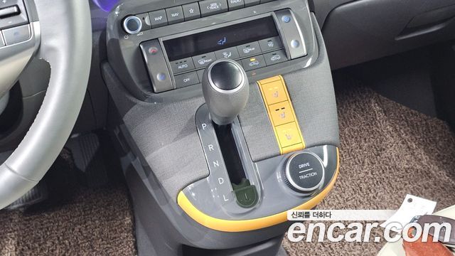 Hyundai Casper 2023 — photo 12