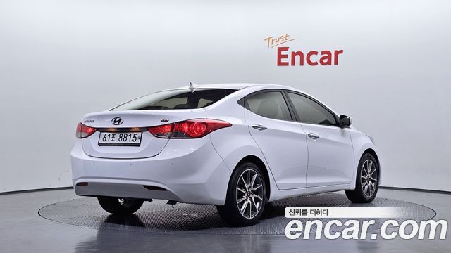 Hyundai AVANTE 2014 — photo 2