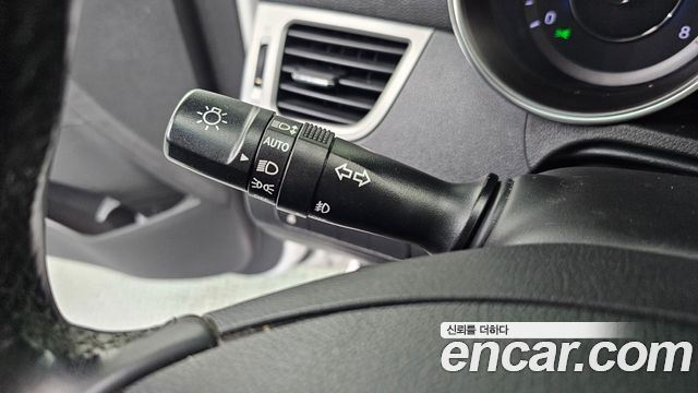 Hyundai AVANTE 2014 — photo 18