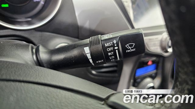 Hyundai AVANTE 2014 — photo 19