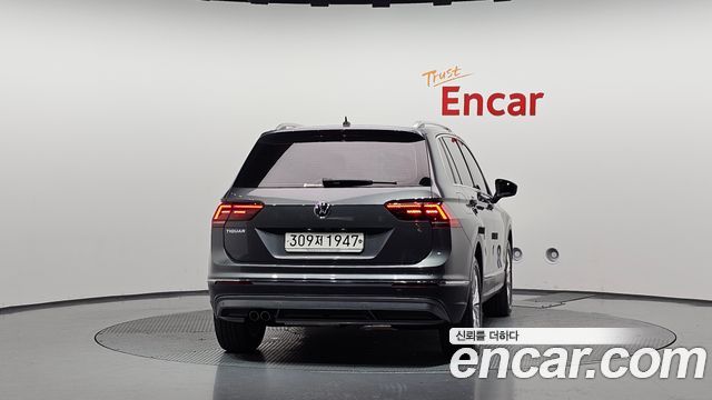 Volkswagen Tiguan 2020 — photo 4