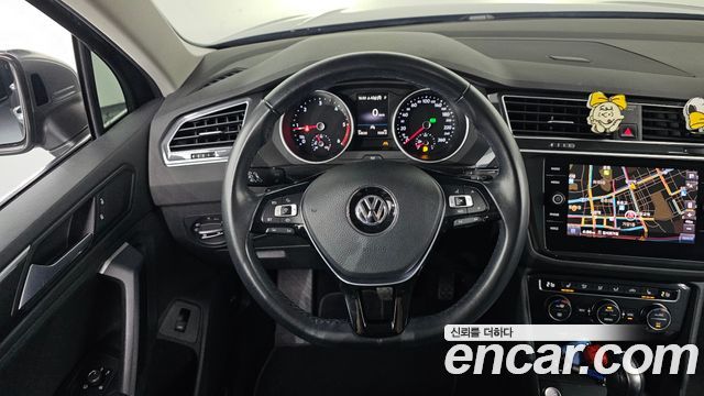 Volkswagen Tiguan 2020 — photo 19