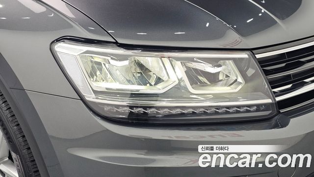 Volkswagen Tiguan 2020 — photo 8