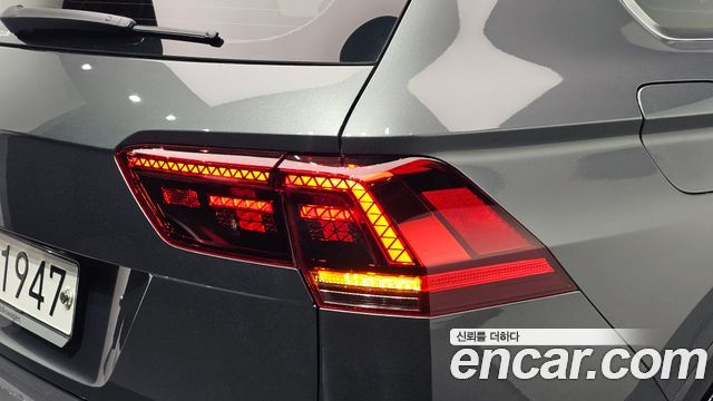 Volkswagen Tiguan 2020 — photo 9