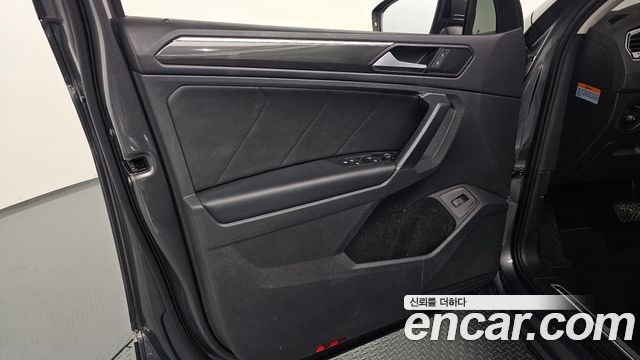 Volkswagen Tiguan 2020 — photo 14