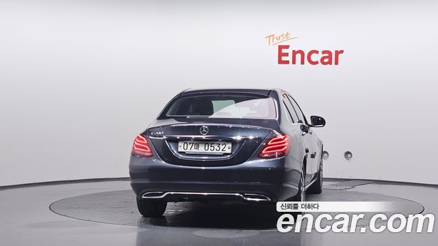 Mercedes-Benz C-Class 2016 — photo 4
