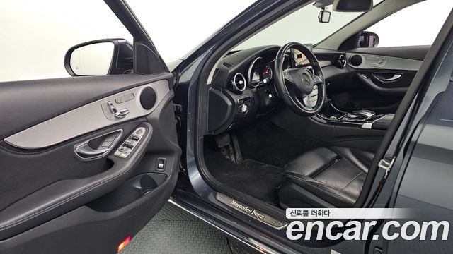 Mercedes-Benz C-Class 2016 — photo 10