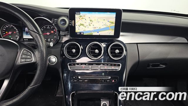 Mercedes-Benz C-Class 2016 — photo 14