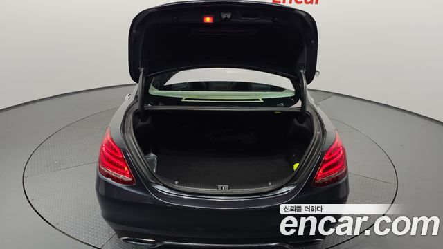 Mercedes-Benz C-Class 2016 — photo 20