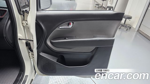 Kia RAY 2016 — photo 15