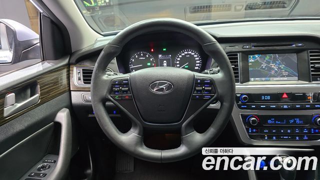 Hyundai Sonata 2016 — photo 19