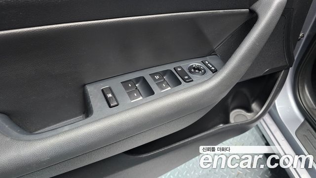 Hyundai Sonata 2016 — photo 24