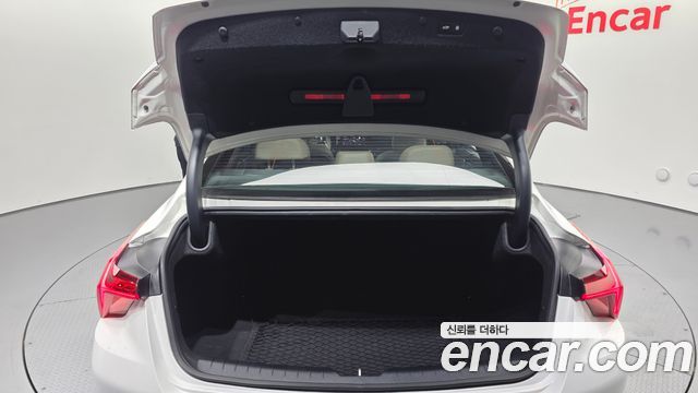 Kia K8 2022 — photo 23