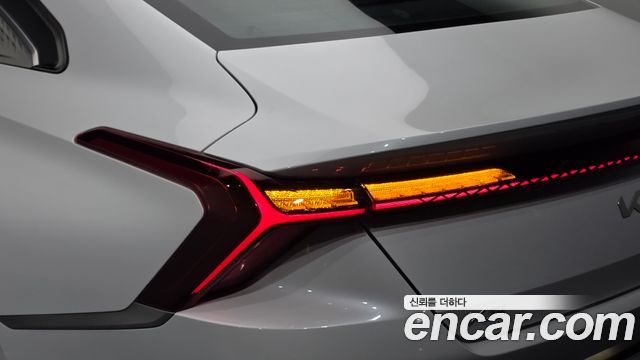 Kia K8 2022 — photo 9