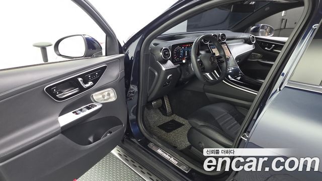 Mercedes-Benz GLC-Class 2024 — photo 10