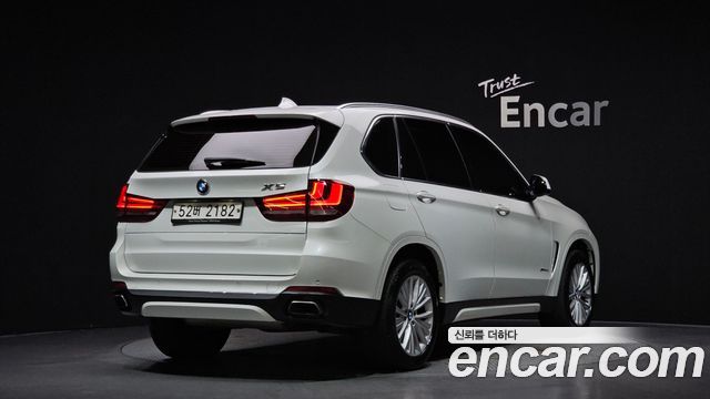 BMW X5 2017 — photo 2
