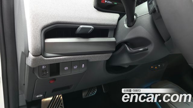Kia EV3 2025 — photo 28