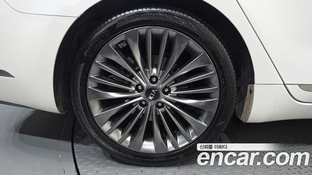 Kia K7 2018 — photo 5