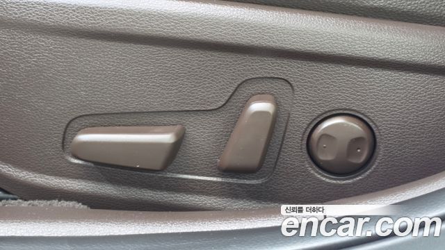 Kia K7 2018 — photo 31