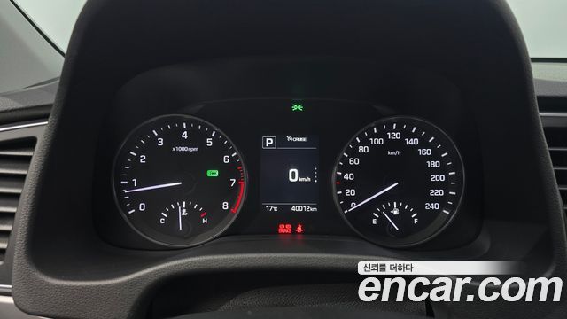 Hyundai AVANTE 2018 — photo 11
