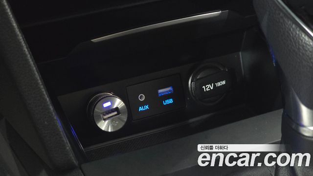 Hyundai AVANTE 2018 — photo 29