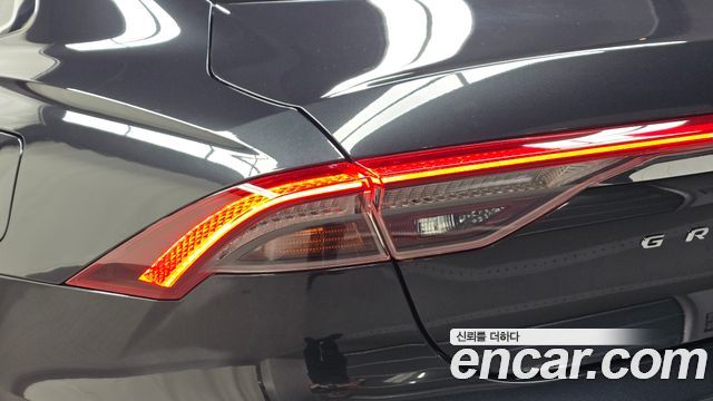 Hyundai Grandeur 2022 — photo 9