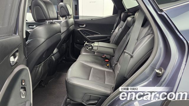 Hyundai Santafe 2016 — photo 18