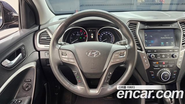 Hyundai Santafe 2016 — photo 19