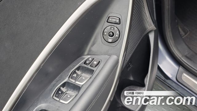 Hyundai Santafe 2016 — photo 24